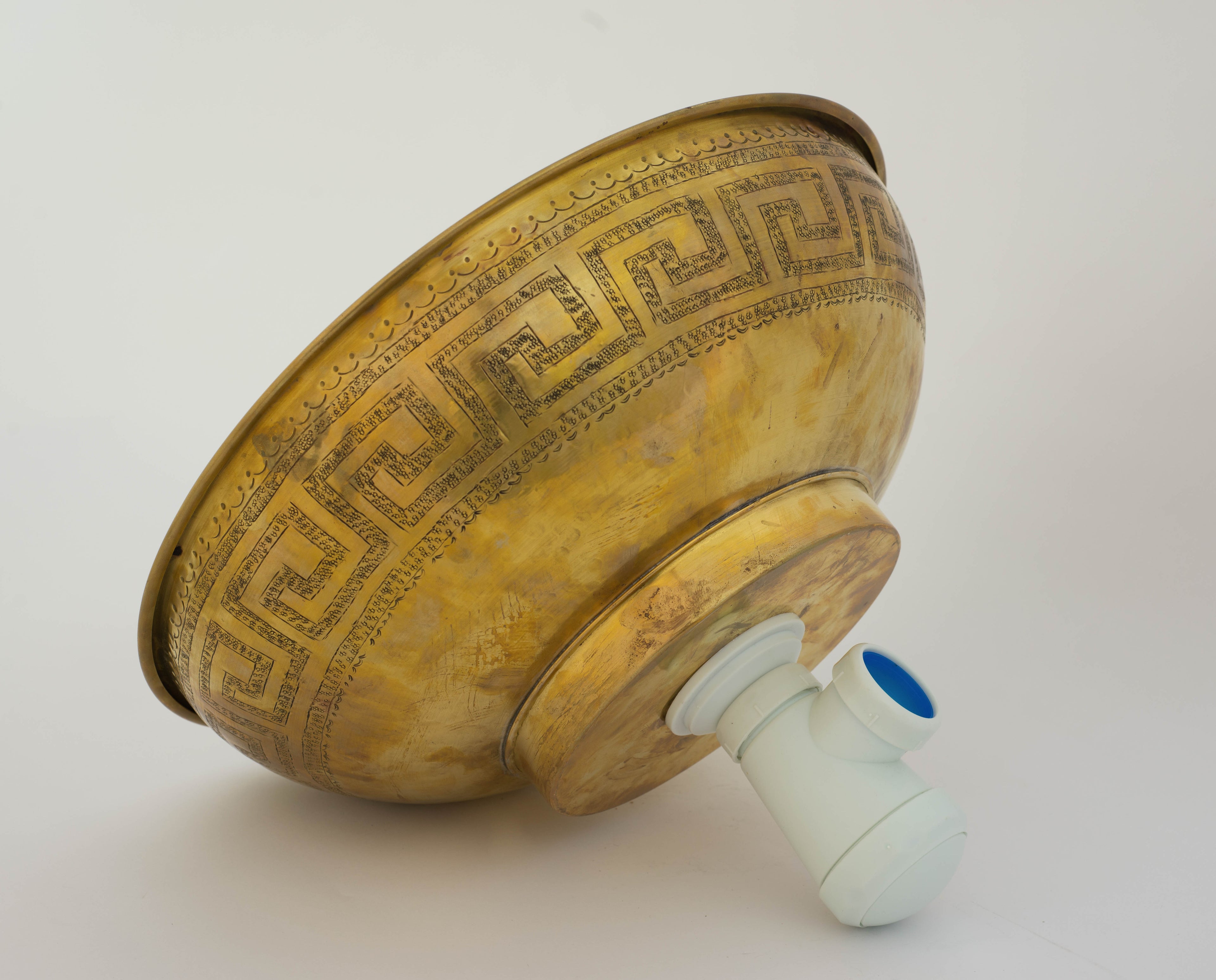 Vasque Ronde en Laiton Gravé – Lavabo Décoratif à Poser