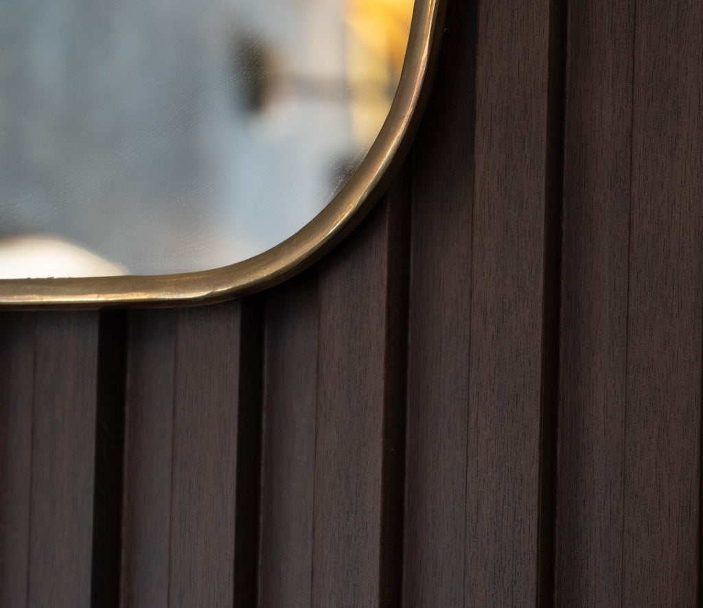 Miroir Mural en Laiton – Cadre Rectangulaire Arrondi