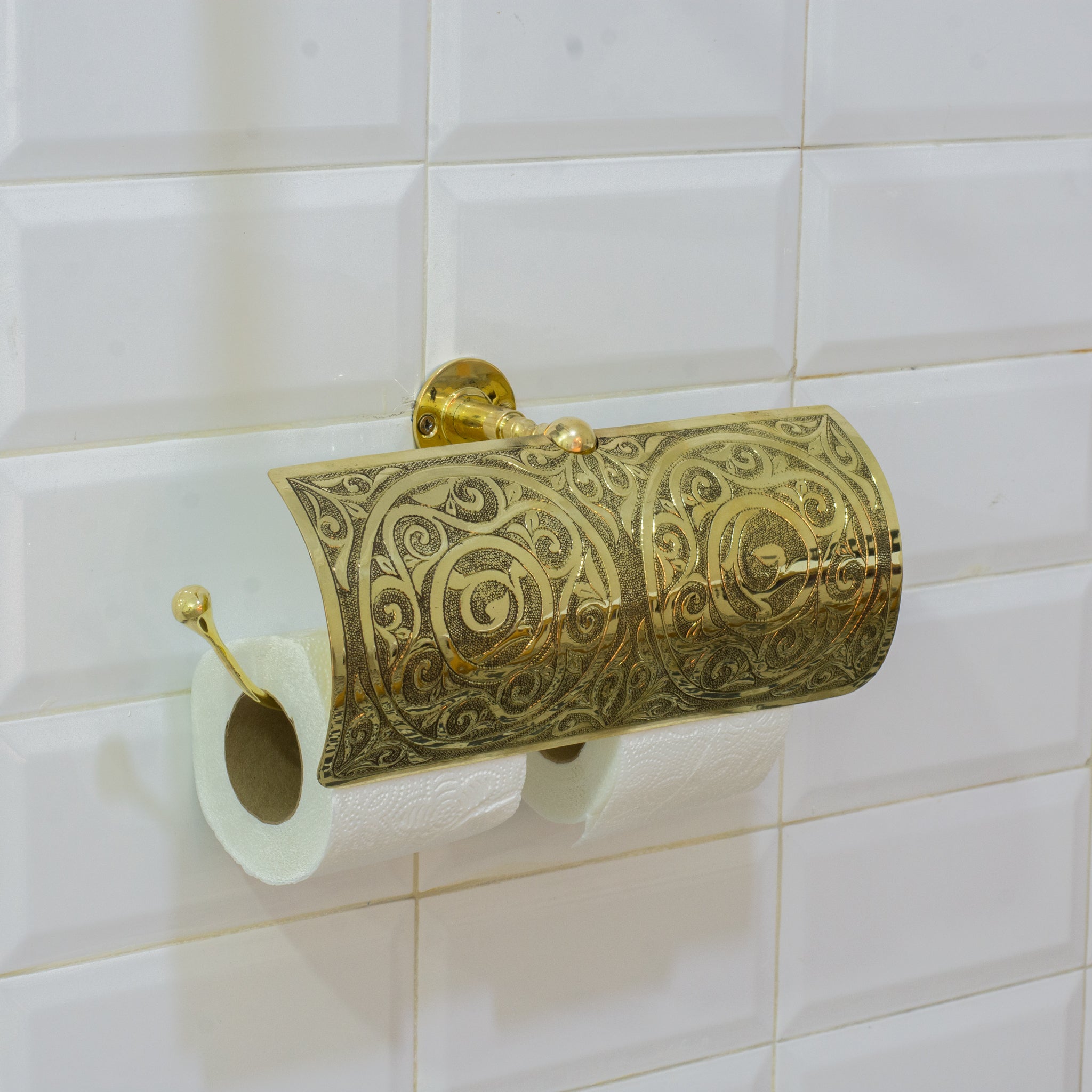 Porte-Papier Toilette Double avec Couvercle en Laiton Gravé