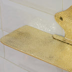 Tablette Murale Martelée en Laiton – Étagère Décorative Salle de Bain