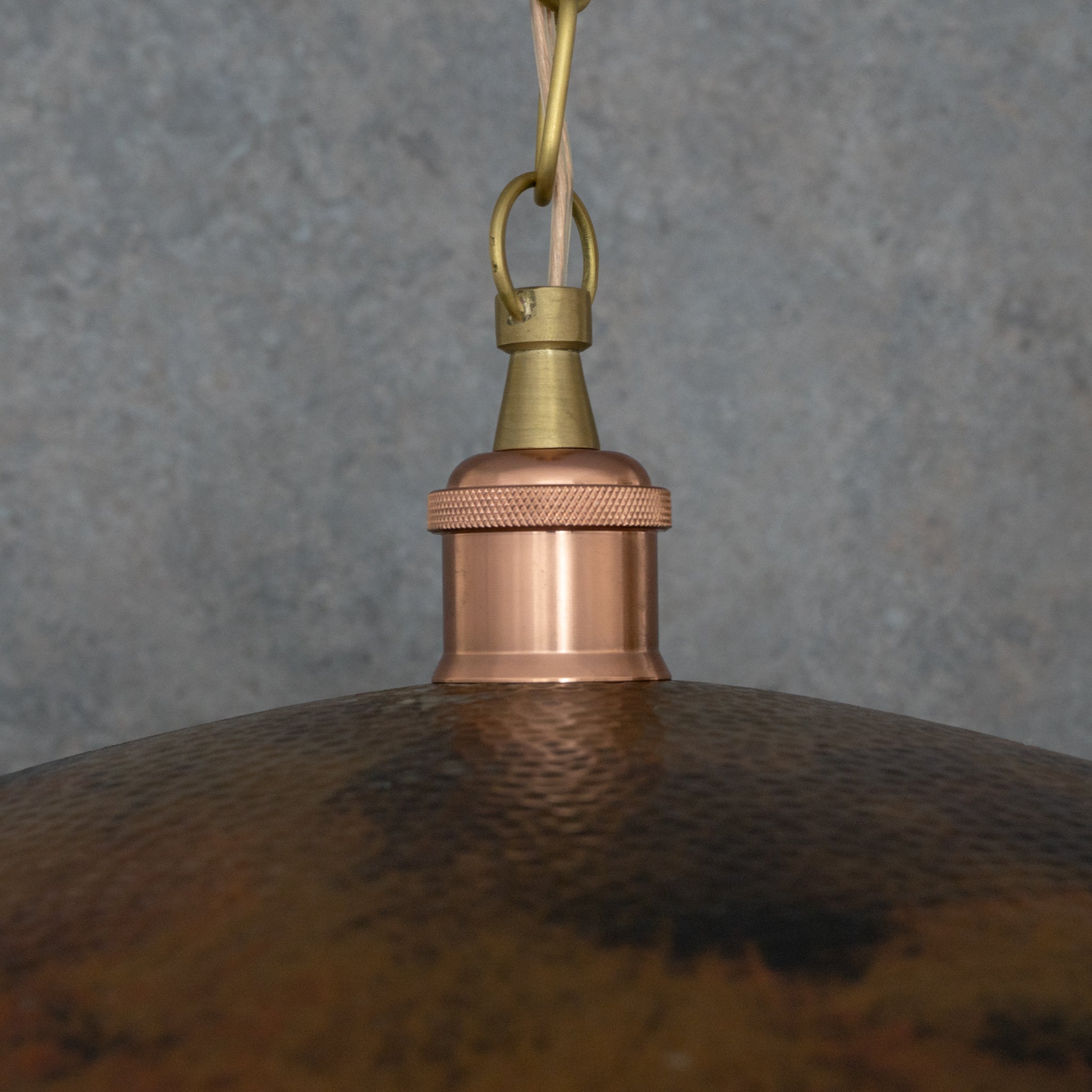 Suspension en Cuivre Martelé – Forme Plateau Rond - Mecaf
