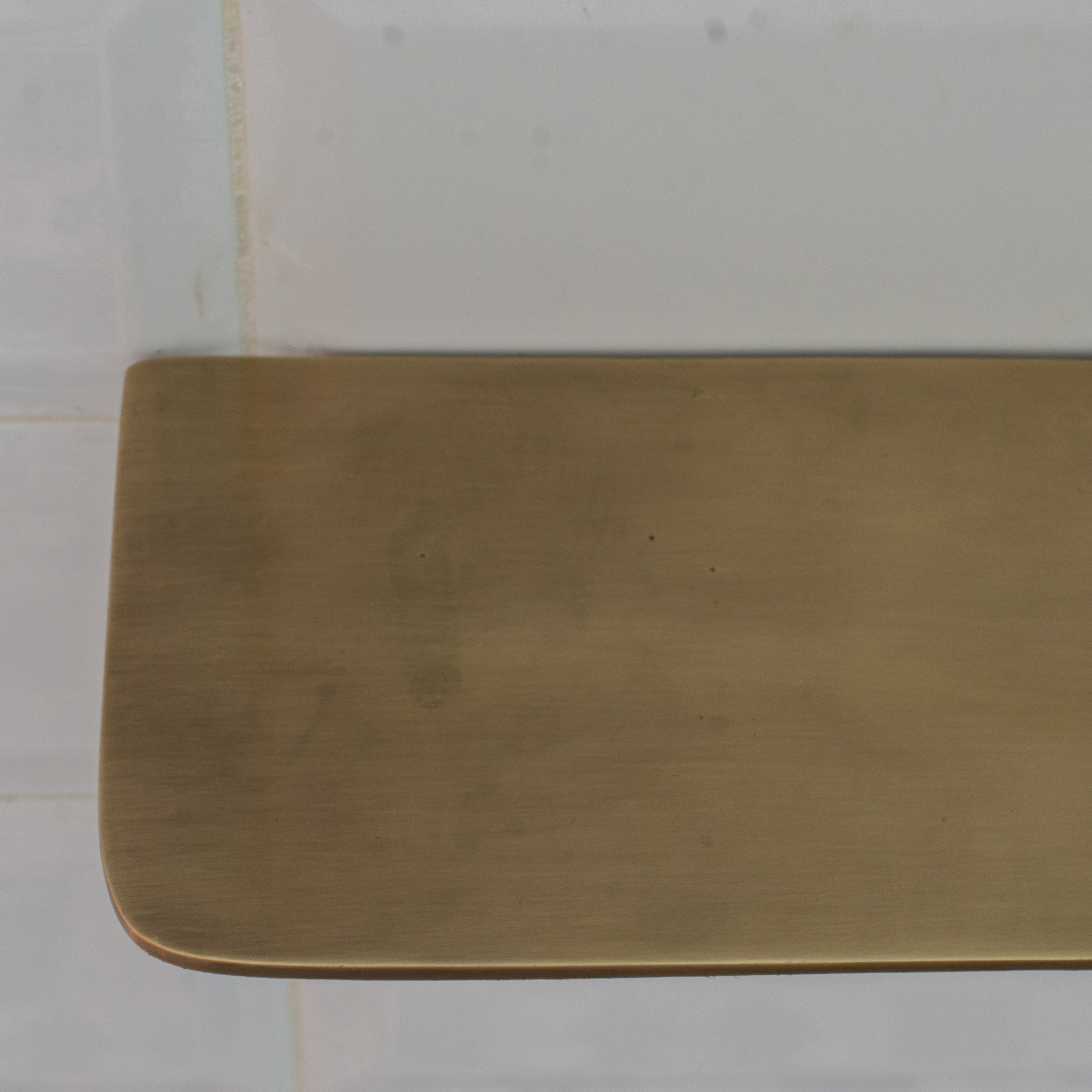 Tablette Murale en Laiton – Étagère Minimaliste Salle de Bain - Mecaf